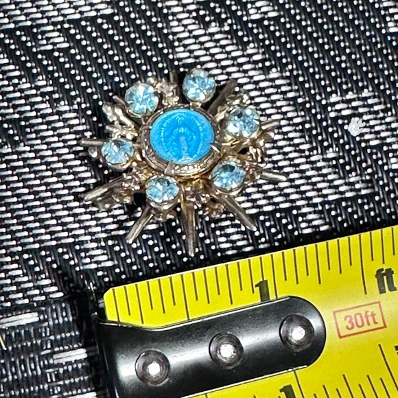 Blessed Mother Pin Brooch Miraculous Medal Blue Enamel Stones VTG Religious 4363 - Picture 3 of 8